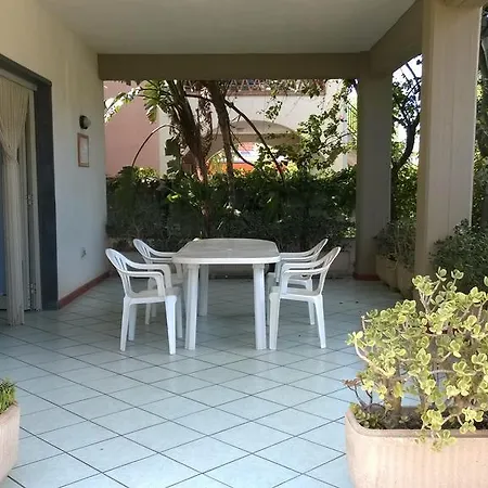Holiday home Casa Vacanze Baia Del Sole *